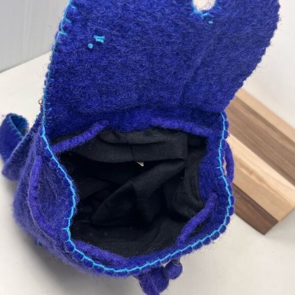 Wool Handmade Mini Backpack - Picture 8 of 9